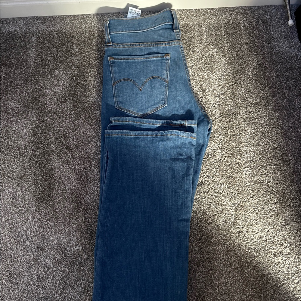 levis womens bootcut jean - Picture 2 of 5